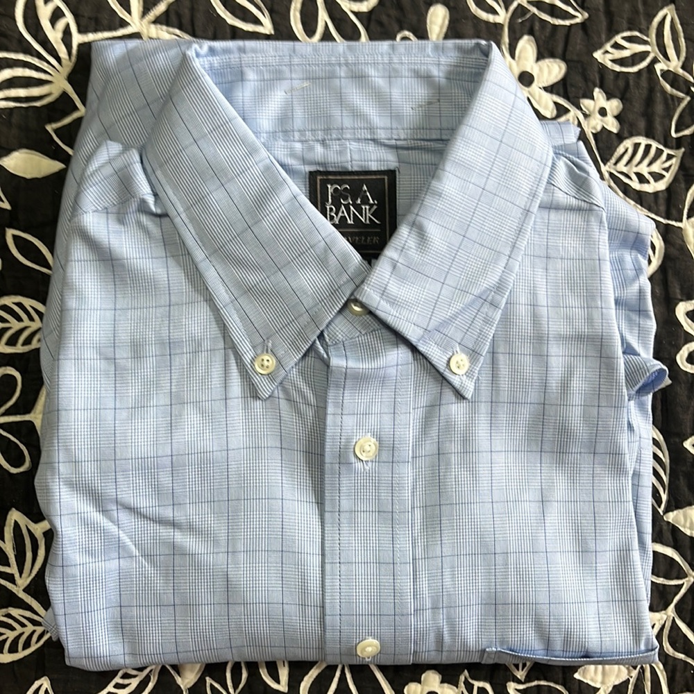 (319)NWOT Mens long sleeve dress shirt by Jos A Bank. Size 15 1/2–34.